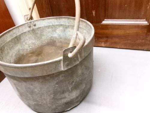 VICTORIAN COPPER BRASS SWING HANDLED CAULDRON - ADDITIONAL PHOTO 4