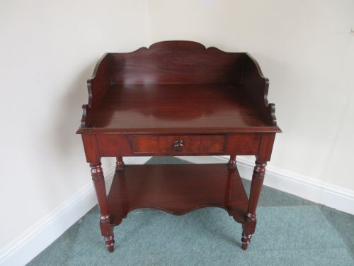 Victorian Mahogany Night Stand / Table