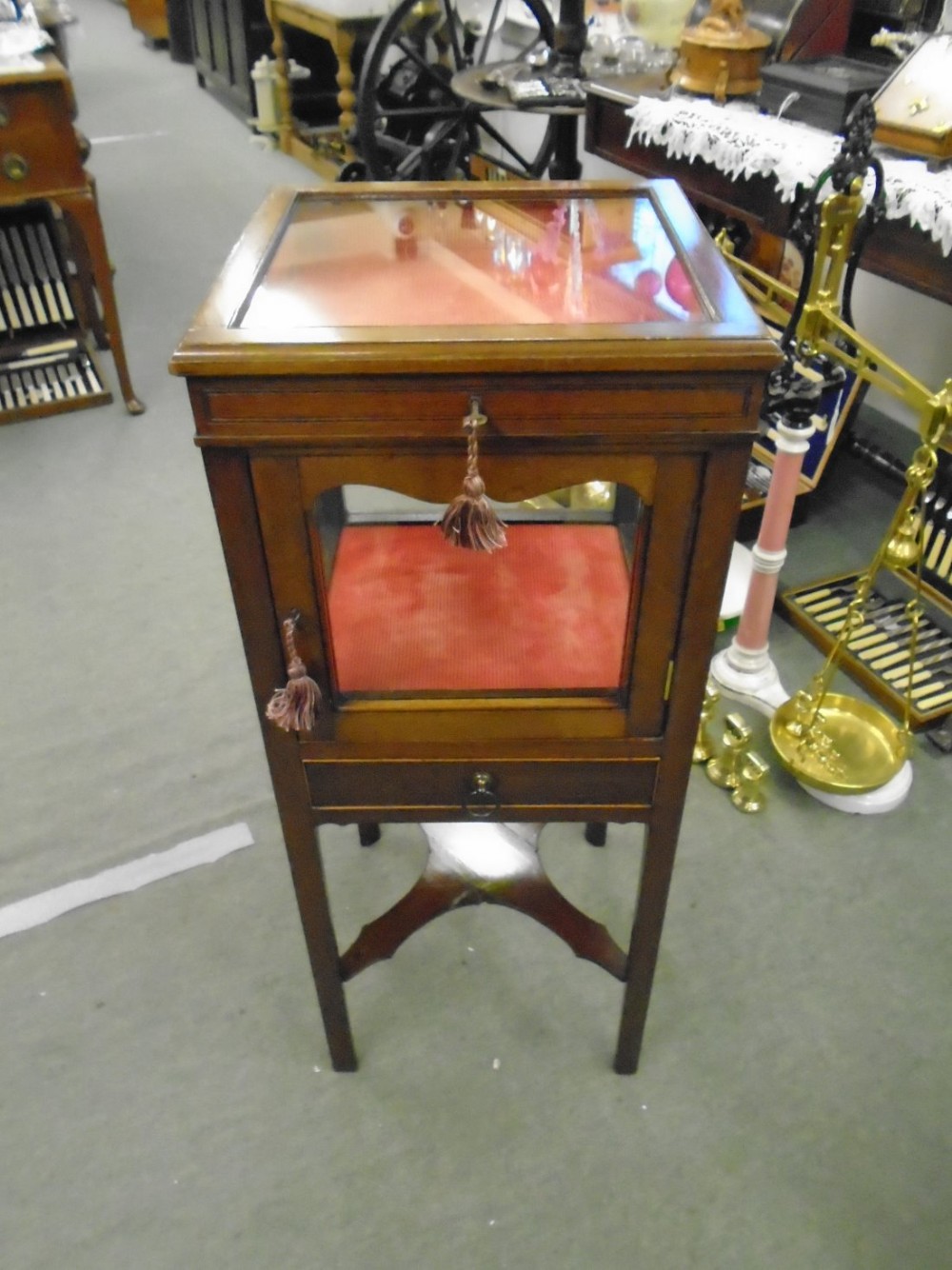 Mahogany Bijouterie Cabinet 