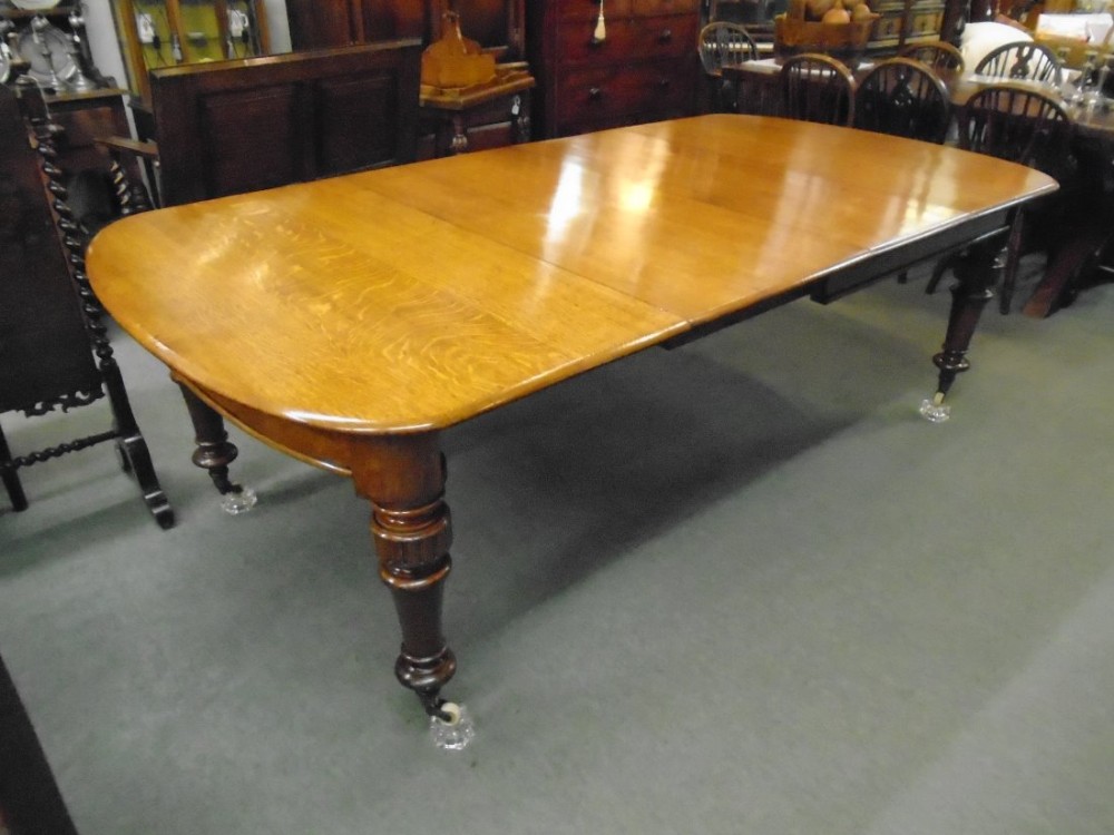Golden Oak Wind Out Table 