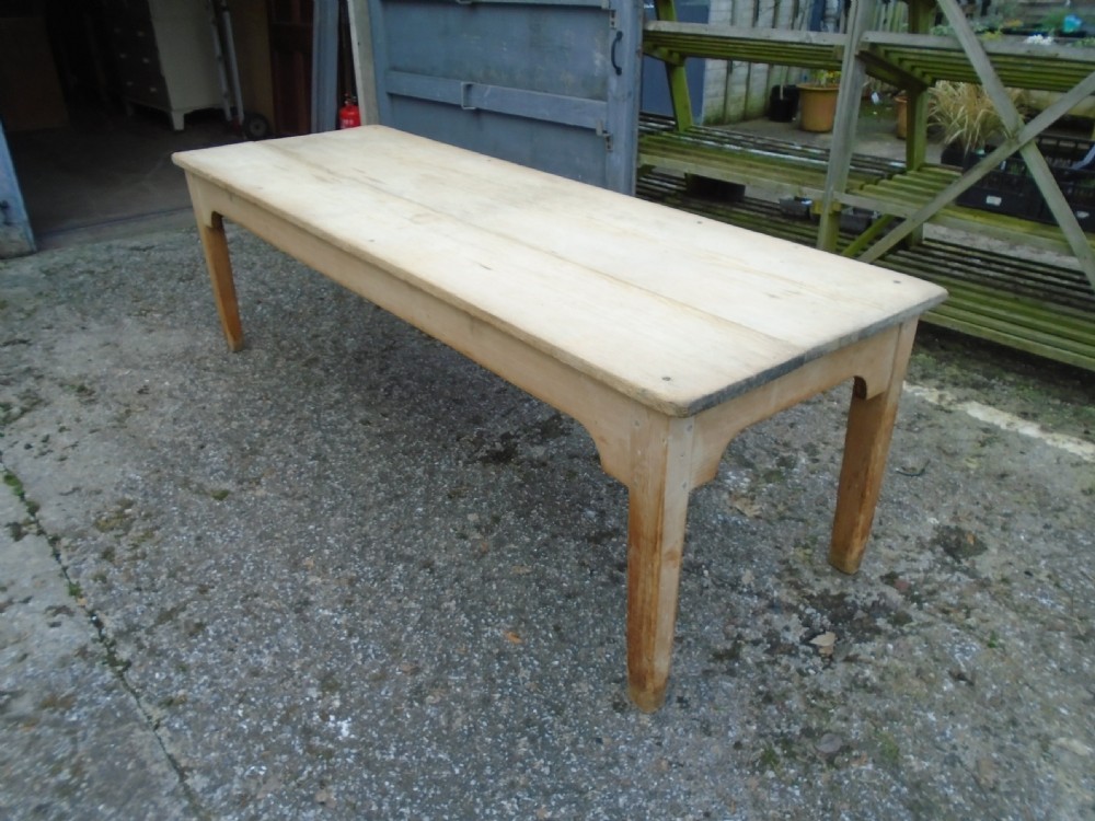 Very Good 8' Pine Table