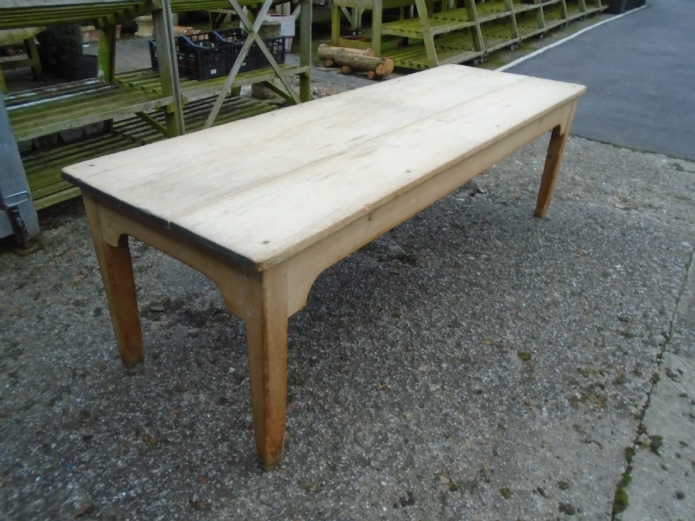 Very Good 8' Pine Table View II
