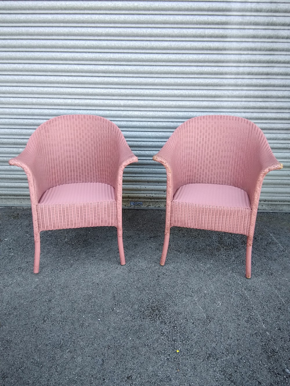 PAIR OF LARGE WING LUSTY LLOYD LOOM CHAIRS