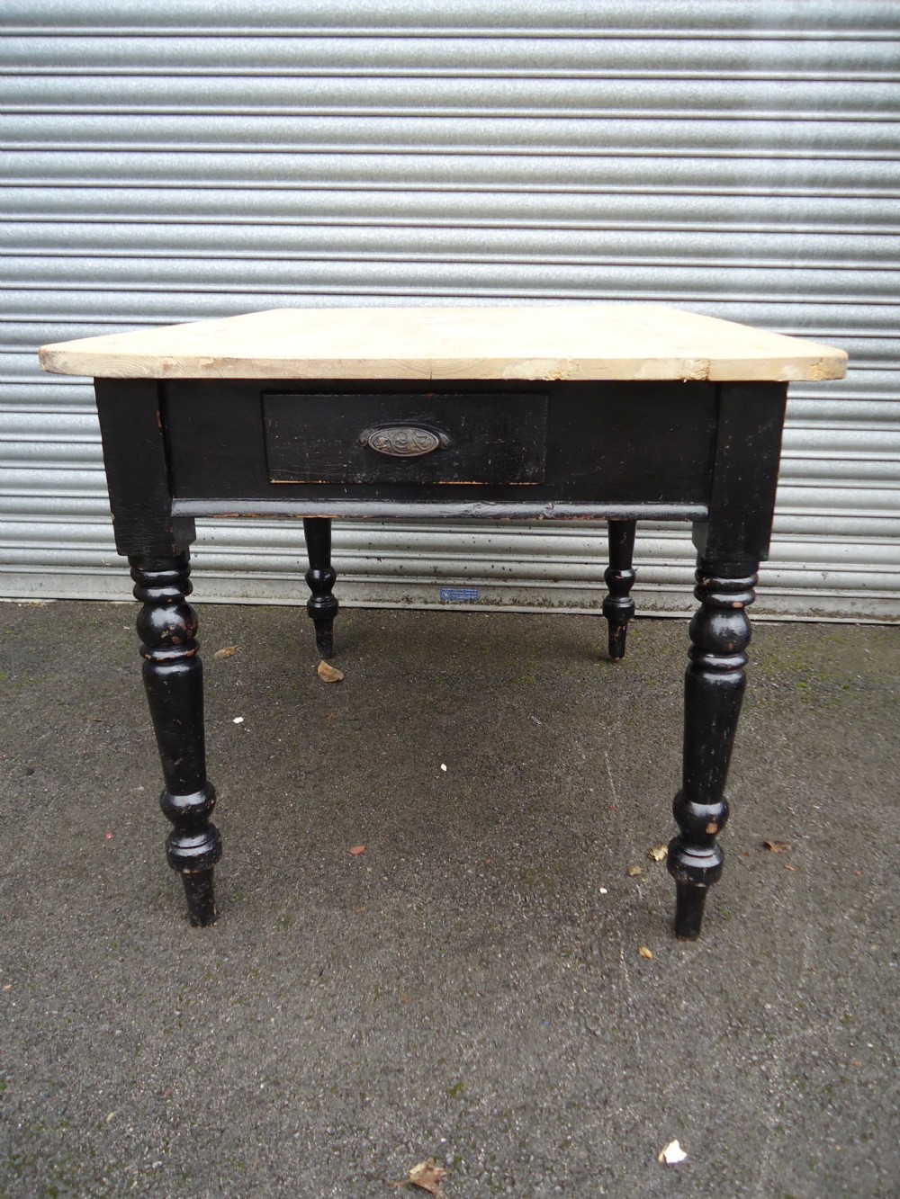 Pine Scrub Top Table
