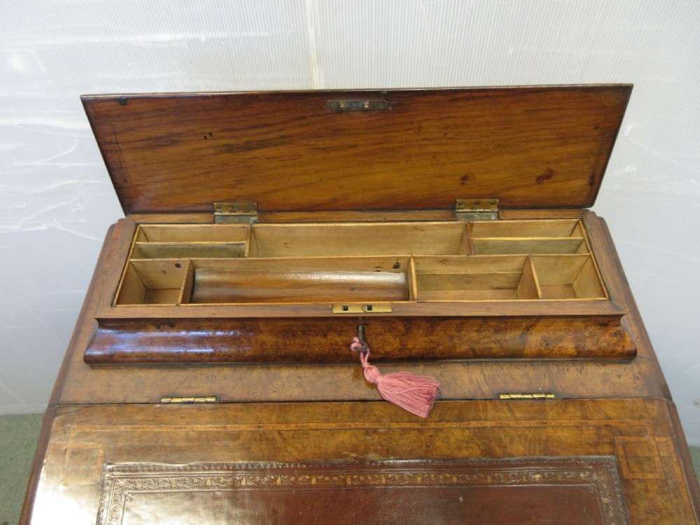 Quality Walnut Davenport View IX