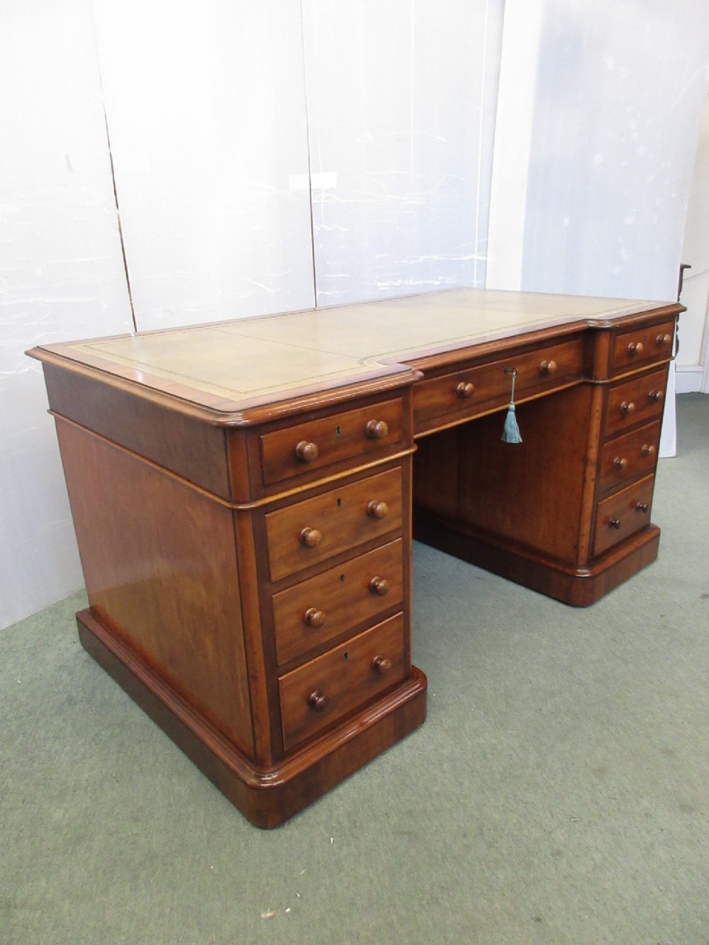 Quality Mahogany 4 Piece Desk