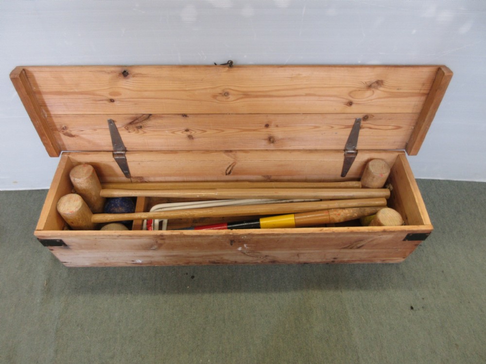Croquet Set in Pine Box