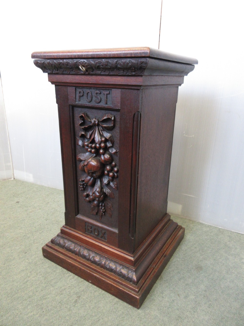 Hotel Post Box