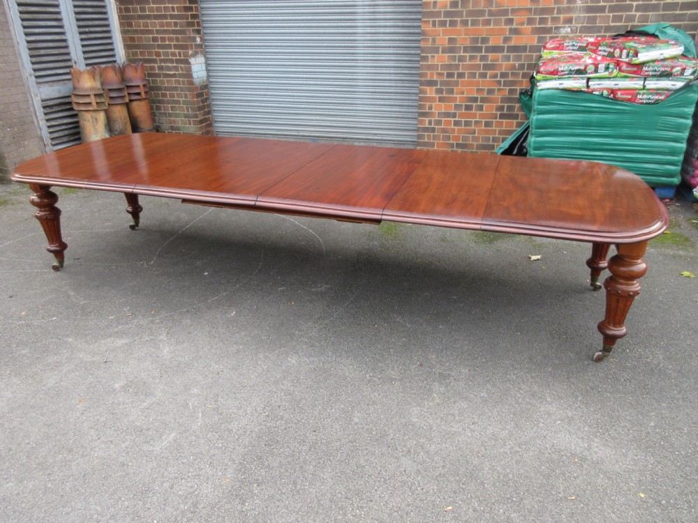 Large Mahogany Windout Table 