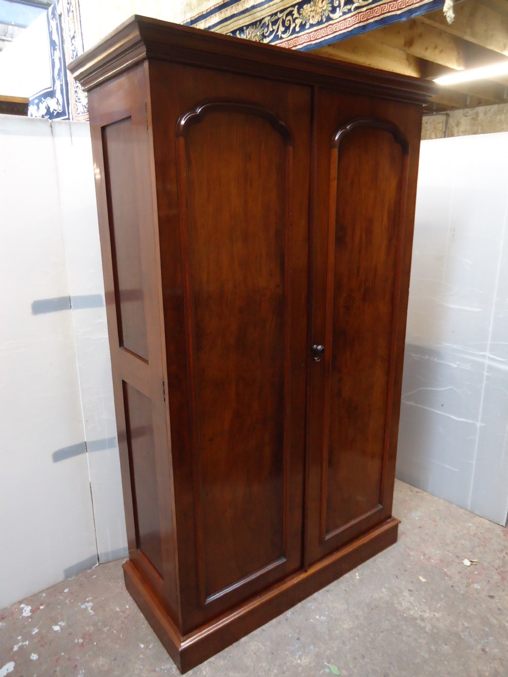 Quality Mahogany Double Robe 