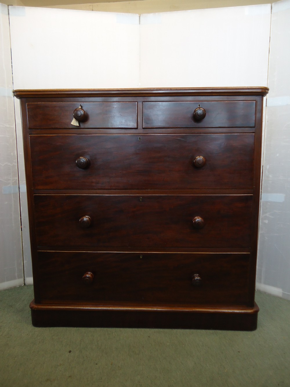 Quality Mahogany Chest Of Drawers  View III