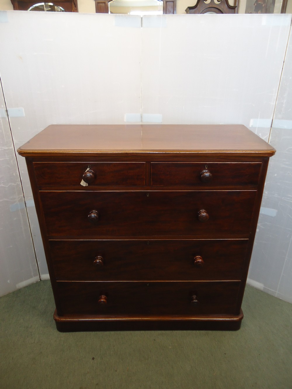 Quality Mahogany Chest Of Drawers  View IV