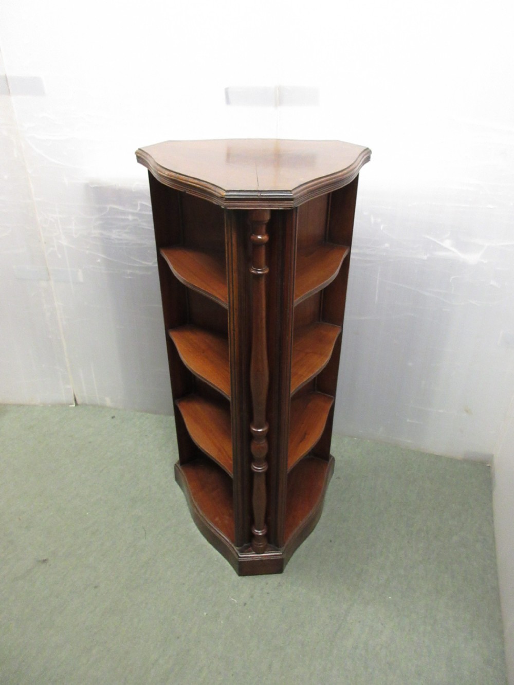 3 Sided Book Stand