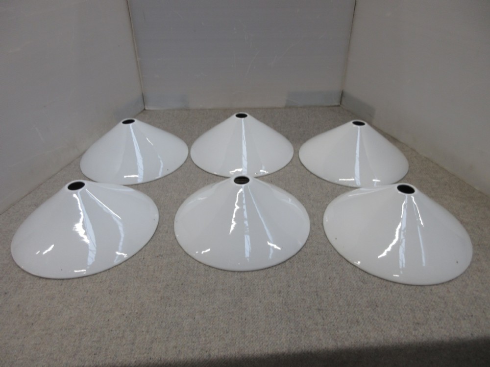 Set Of 6 Porcelain shades 