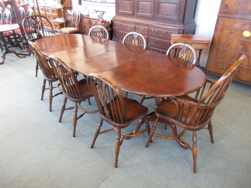 Large Oak Oval Table & Set Of 8 Windsor Chairs