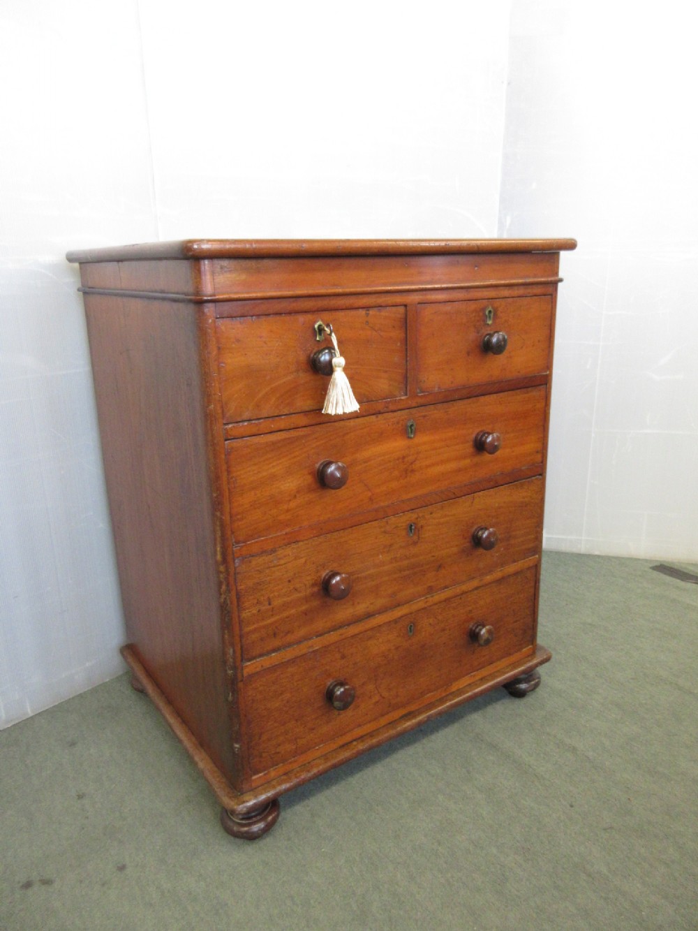 Small Mahogany Chest Of Drawers 