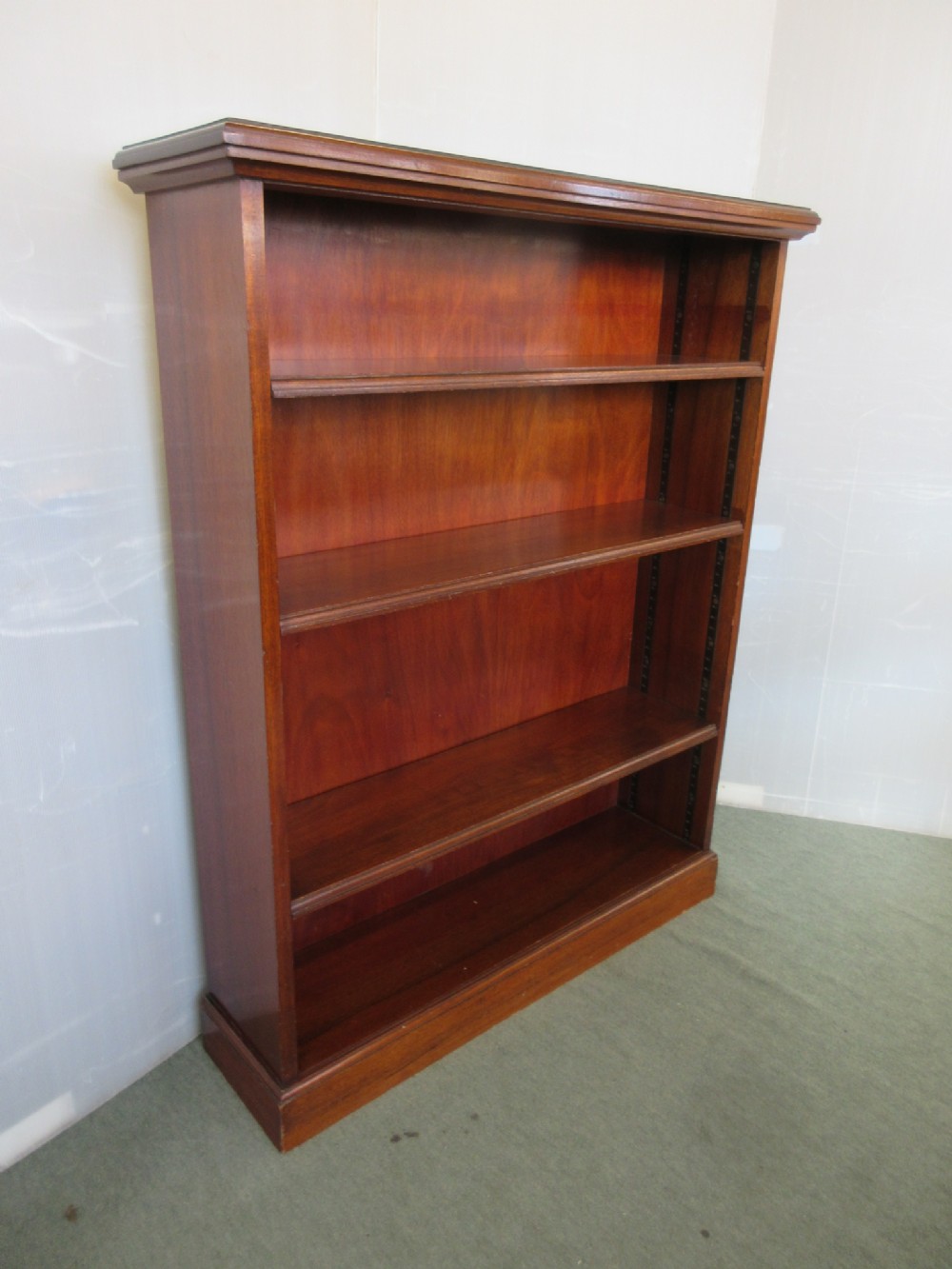 Mahogany Bookshelf 