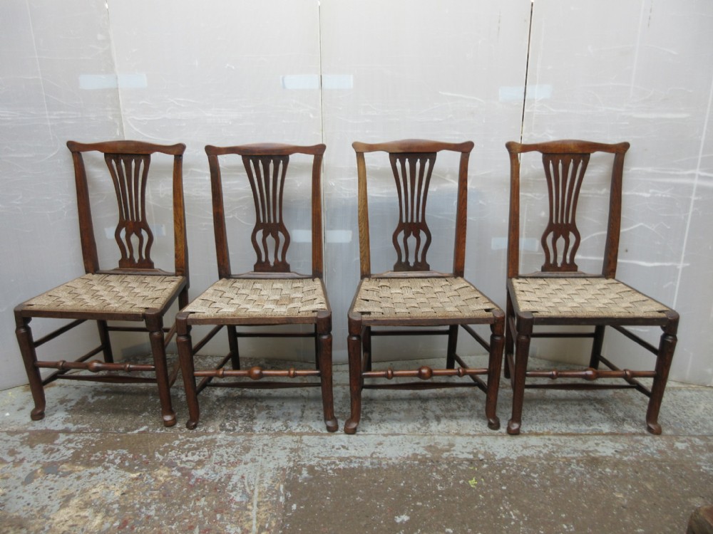 Set of 4 Chairs