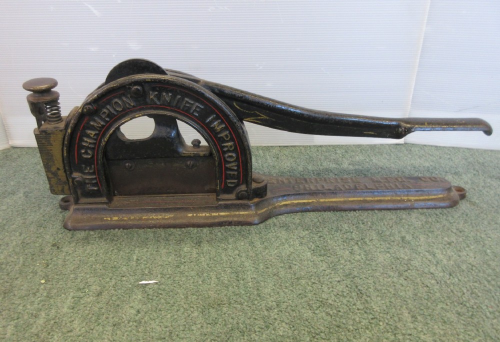 Tobacco Cutter 