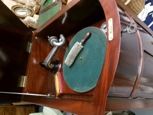 Mahogany Inlaid Gramophone His Master's Voice View IV