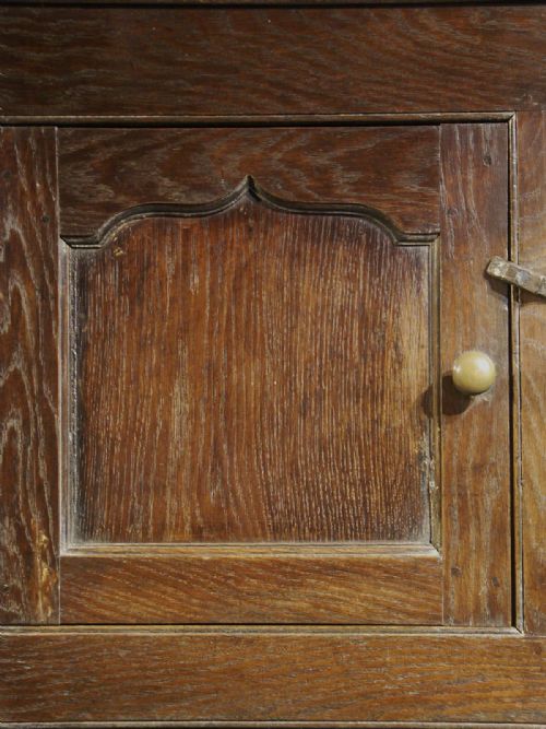 WELSH OAK CUPBOARD OF UNIQUE DESIGN CARDIGANSHIRE CIRCA 1780 - ADDITIONAL PHOTO 1