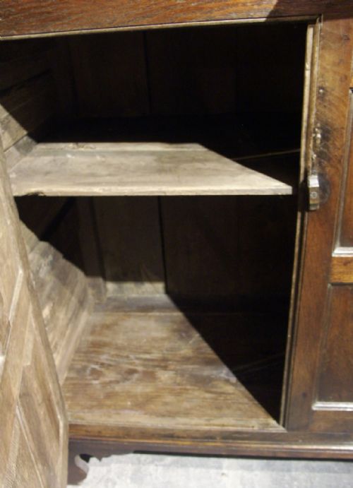 WELSH OAK CUPBOARD OF UNIQUE DESIGN CARDIGANSHIRE CIRCA 1780 - ADDITIONAL PHOTO 4