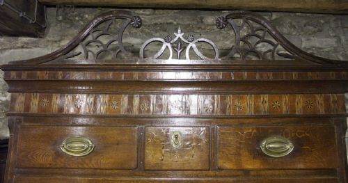 fig 1. Welsh oak chest-on-chest (chest of drawers), circa 1815