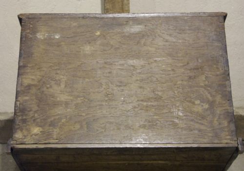 WELSH OAK MINIATURE CHEST OF DRAWERS CIRCA 1770 - ADDITIONAL PHOTO 5