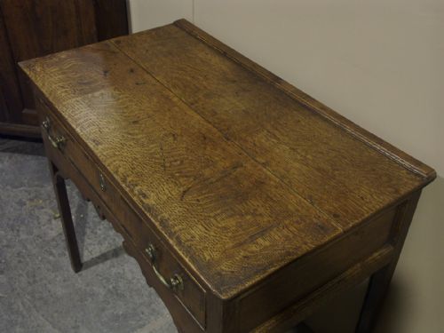 WELSH OAK SIDE TABLE CIRCA 1780 - ADDITIONAL PHOTO 3