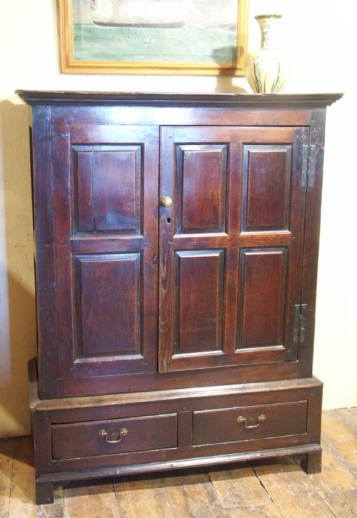 SMALL WELSH OAK CUPBOARD CIRCA 1720 - ADDITIONAL PHOTO 2