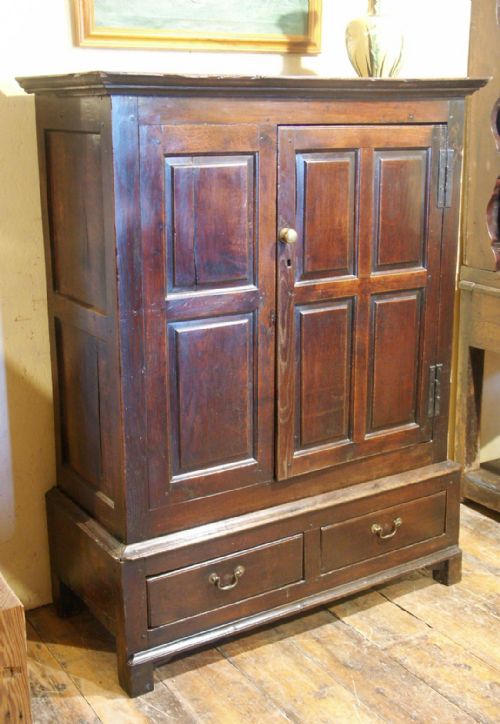SMALL WELSH OAK CUPBOARD CIRCA 1720 - ADDITIONAL PHOTO 3