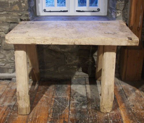 PRIMITIVE WELSH ASH DAIRY OR BUTCHER'S TABLE CIRCA 1800 - ADDITIONAL PHOTO 1