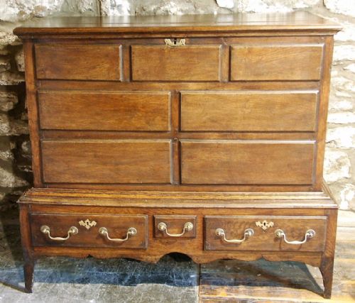 WELSH OAK COFFER OR CHEST CIRCA 1770 - ADDITIONAL PHOTO 1