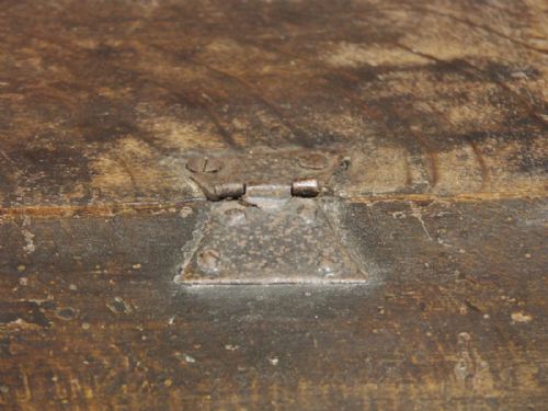 OAK DESK BUREAU ON ORIGINAL STAND CIRCA 1640 - ADDITIONAL PHOTO 5