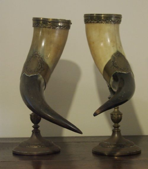 PAIR OF VICTORIAN BRASSMOUNTED HORNS C1890 - ADDITIONAL PHOTO 2