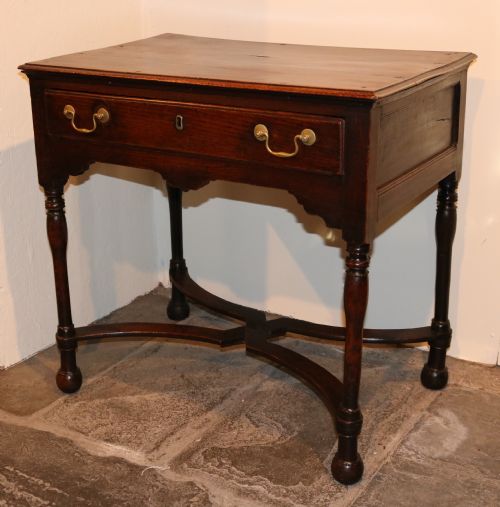 WELSH OAK SIDE OCCASIONAL TABLE CIRCA 1730 - ADDITIONAL PHOTO 2