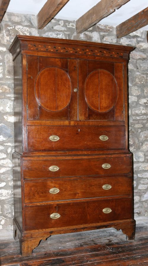 WELSH OAK SECRETAIRE PRESS CUPBOARD CIRCA 1800 - ADDITIONAL PHOTO 1