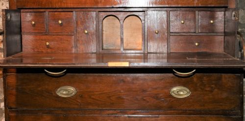 WELSH OAK SECRETAIRE PRESS CUPBOARD CIRCA 1800 - ADDITIONAL PHOTO 3