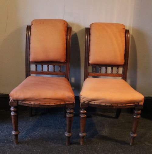 SET OF FOUR VICTORIAN UPHOLSTERED MAHOGANY DINING CHAIRS CIRCA 1870 - ADDITIONAL PHOTO 5