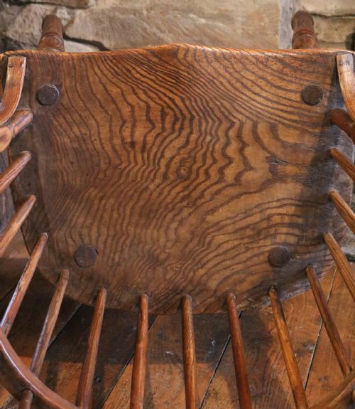 FINE HOOPBACK YORKSHIRE WINDSOR STICK CHAIR IN ASH EARLY NINETEENTH CENTURY - ADDITIONAL PHOTO 9