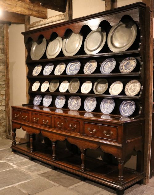 Superb and Rare Welsh Oak Montgomeryshire Dresser, Circa 1730