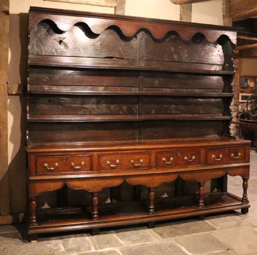 fig 2. Superb and Rare Welsh Oak Montgomeryshire Dresser, circa 1730
