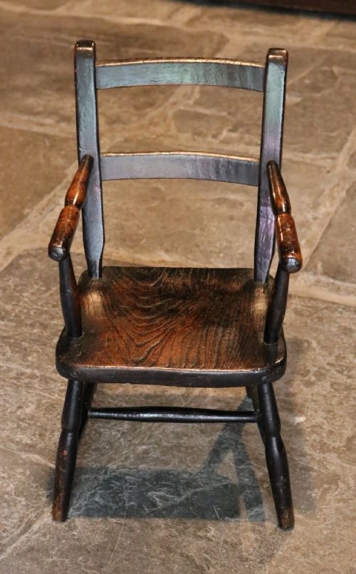 WELSH CHILD'S PRIMITIVE WINDSORSTYLE CHAIR CIRCA 1840 - ADDITIONAL PHOTO 4