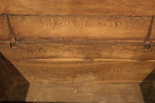 WELSH OAK COFFER WITH ORIGINAL CARVING CIRCA 1640 - ADDITIONAL PHOTO 8