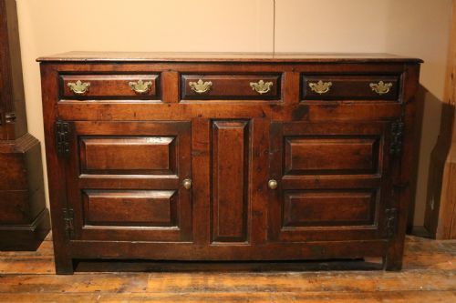 Welsh Oak Cupboard Dresser, Circa 1740