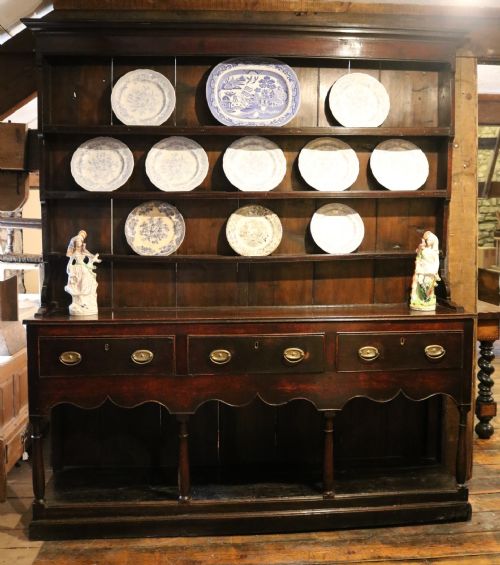 GEORGIAN WELSH OAK DRESSER WITH POTBOARD BASE C1760 - ADDITIONAL PHOTO 2