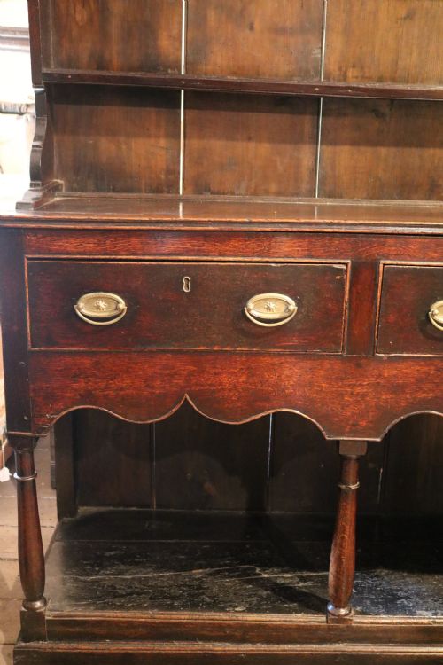 GEORGIAN WELSH OAK DRESSER WITH POTBOARD BASE C1760 - ADDITIONAL PHOTO 8