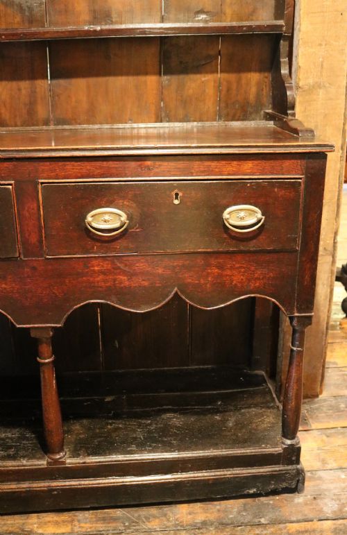 GEORGIAN WELSH OAK DRESSER WITH POTBOARD BASE C1760 - ADDITIONAL PHOTO 11
