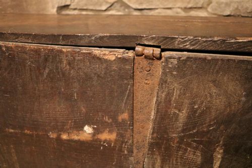 ELIZABETHAN WELSH OAK SIXPLANK CHEST CIRCA 1560 - ADDITIONAL PHOTO 12