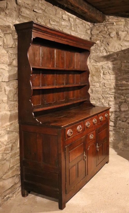 fig 1. Superb Welsh Oak Cupboard Dresser, Snowdonia, circa 1760